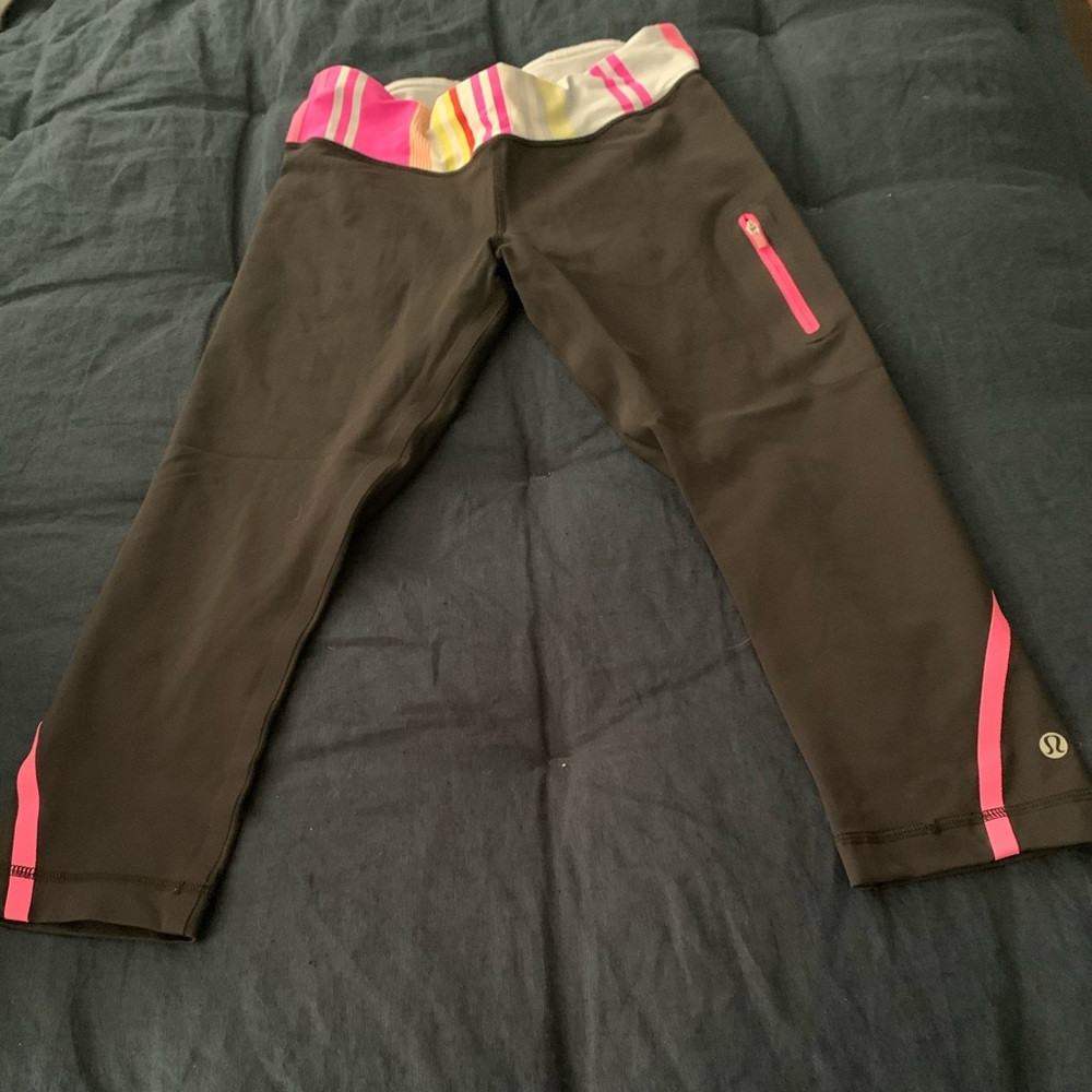 Athletic leggings